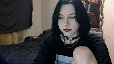 Snapshot of luckybastrad0677 chatting on 05/25/26, 05:30 luckybastrad0677 online show from 05/25/26, 05:30