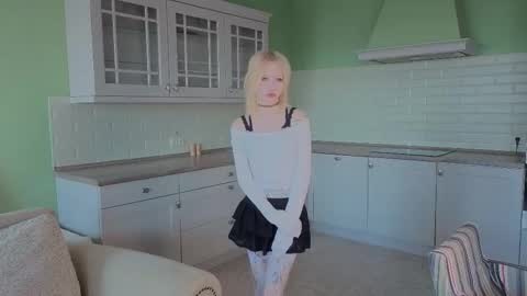 Kiki online show from 03/31/26, 06:58