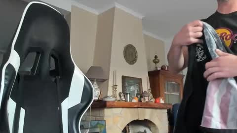 Lucky online show from 04/19/26, 06:10