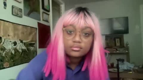 Snapshot of luckylaci777 chatting on 09/29/25, 06:24 luckylaci777 online show from 09/29/25, 06:24