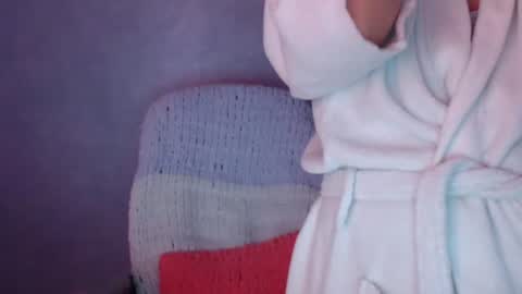 luckylinda23 online show from 01/18/26, 04:22