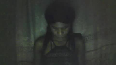 Snapshot of luckymadequeen chatting on 02/02/25, 06:20 Gloria online show from 02/02/25, 06:20