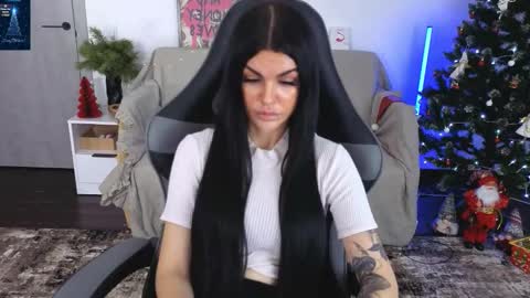 Monika online show from 12/18/25, 02:01