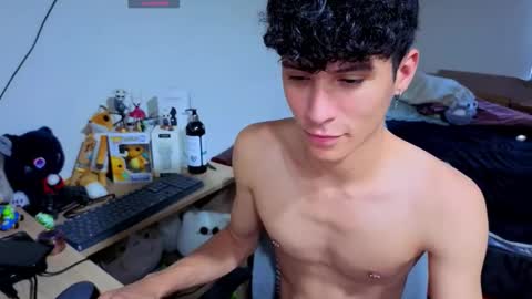 Lu Independent Model online show from 11/25/25, 10:10