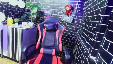 lucsin online show from 03/09/26, 03:32