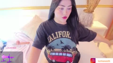 lucy online show from 01/07/25, 01:59