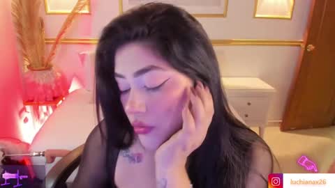 lucy online show from 02/01/25, 02:26