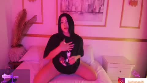 lucy online show from 03/06/25, 08:41