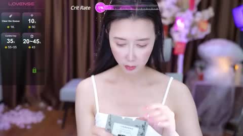 Lucy online show from 02/20/25, 12:15