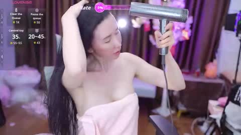 Lucy online show from 10/06/25, 01:19