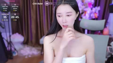 Lucy online show from 10/24/25, 02:19