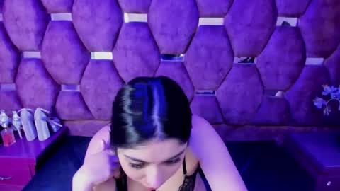 Snapshot of lucy_anal_ chatting on 05/19/26, 11:22 lucy_anal_ online show from 05/19/26, 11:22