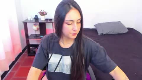 Lucia online show from 09/15/25, 07:03