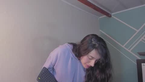 Lucy Herrera online show from 02/17/26, 12:07