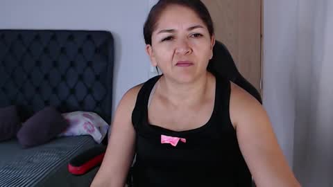 Snapshot of lucy_chanel chatting on 12/08/24, 07:37 lucy online show from 12/08/24, 07:37