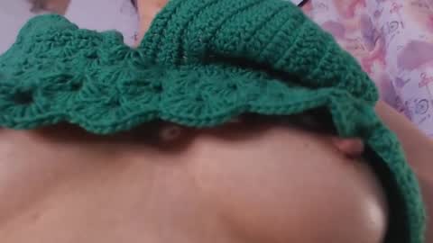 Snapshot of lucy_chanel chatting on 02/01/25, 04:14 lucy online show from 02/01/25, 04:14