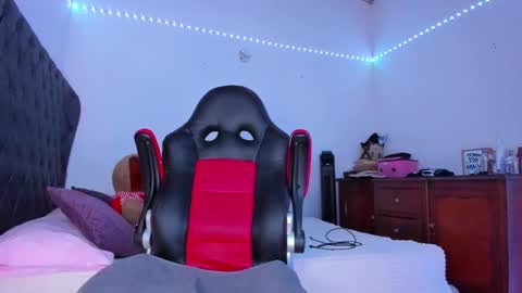 lucy online show from 11/16/25, 10:15