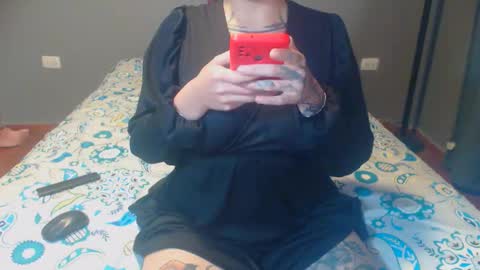 Lucia online show from 03/25/26, 01:44