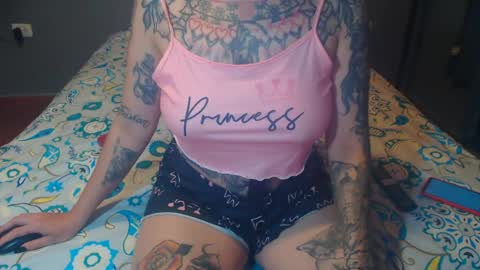Snapshot of lucy_dreams69 chatting on 05/17/26, 01:36 Lucia online show from 05/17/26, 01:36