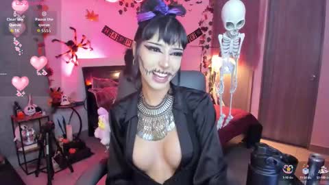 Snapshot of lucy_fernandez chatting on 10/18/25, 06:48 lucyfer online show from 10/18/25, 06:48