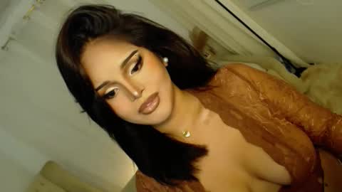    MONA    online show from 10/14/25, 06:31