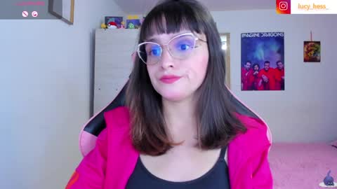 Snapshot of lucy_hess_ chatting on 05/29/26, 08:40 Lucy online show from 05/29/26, 08:40
