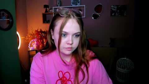 lucy online show from 04/15/26, 07:21
