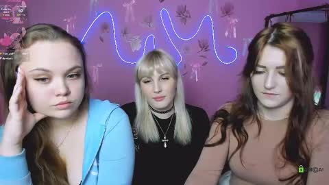 lucy online show from 04/20/26, 07:26