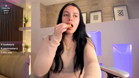 Sofia  online show from 01/04/25, 05:16