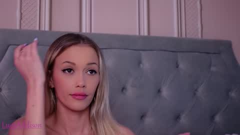 Snapshot of lucyaddison chatting on 11/28/25, 07:49 LucyAddison online show from 11/28/25, 07:49