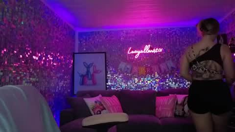 lucyallen4201 online show from 04/14/26, 10:10