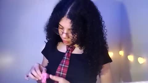 Lucia online show from 03/04/26, 07:53