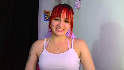 Snapshot of lucycherry__ chatting on 01/23/25, 04:30 LUCIA  online show from 01/23/25, 04:30