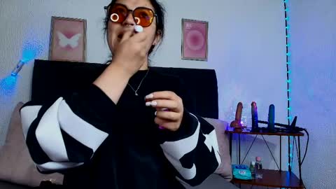 sam online show from 06/02/26, 11:45