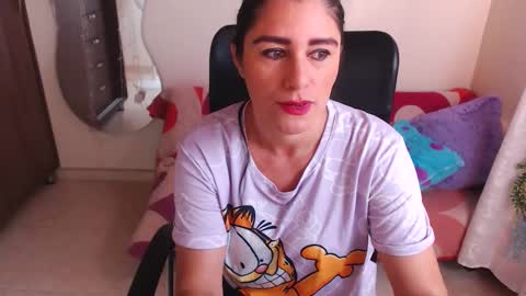 LUCY online show from 01/08/25, 12:15