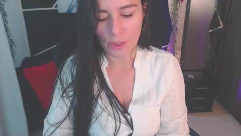 Snapshot of lucyli_ chatting on 05/02/26, 02:44 LUCY online show from 05/02/26, 02:44