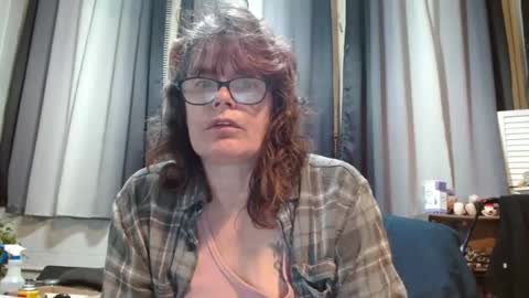lucylling online show from 02/18/25, 07:32
