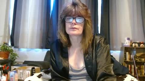 lucylling online show from 02/24/25, 01:42