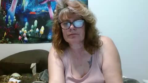 lucylling online show from 02/15/26, 12:14