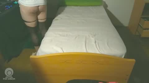 Snapshot of lucylunn chatting on 12/18/24, 01:05 LucyLun online show from 12/18/24, 01:05