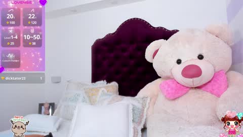 Snapshot of lucyluy chatting on 12/12/24, 08:03 Instagramlucyluy10 online show from 12/12/24, 08:03