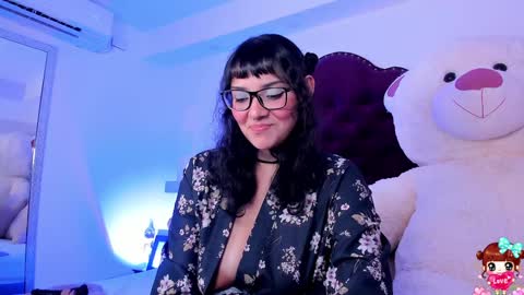 Snapshot of lucyluy chatting on 02/05/25, 07:39 Instagramlucyluy10 online show from 02/05/25, 07:39