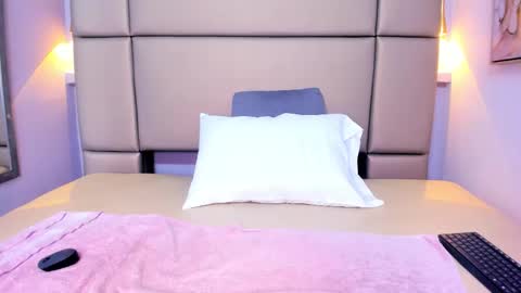 Lucy online show from 03/17/26, 12:08