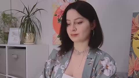 Snapshot of lucyrosy chatting on 01/09/25, 02:29 Lucy online show from 01/09/25, 02:29