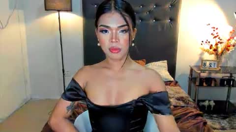 lucyvane online show from 05/28/26, 02:42