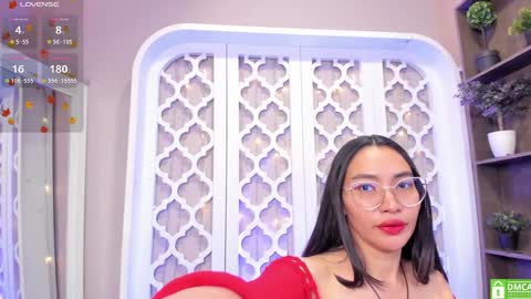 Lucy Liiu online show from 01/05/25, 12:20