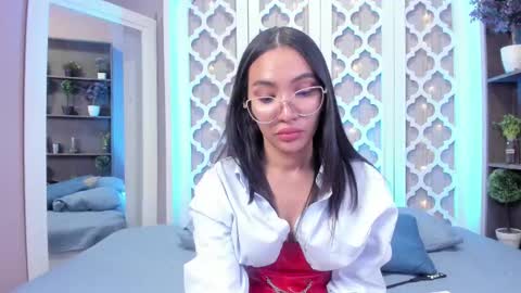 Lucy Liiu online show from 03/04/25, 01:12