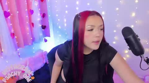 LUCYY FROM HOME  online show from 03/08/25, 10:02