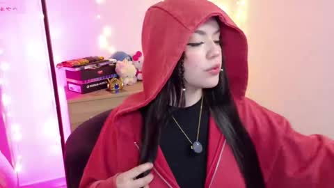 LUCYY FROM HOME  online show from 11/09/25, 11:58