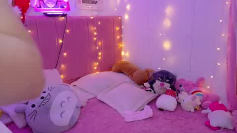 LUCYY FROM HOME  online show from 08/01/26, 05:40